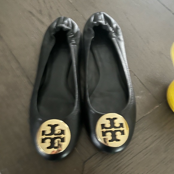 Tory Burch flats - Picture 2 of 3